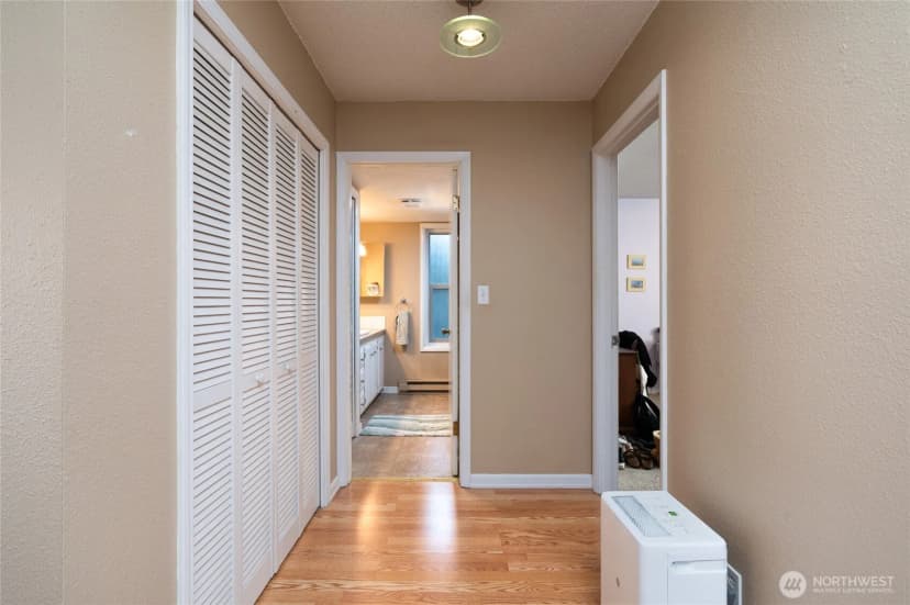 Property photo for 924 N Garden Street #201, Bellingham photo 10