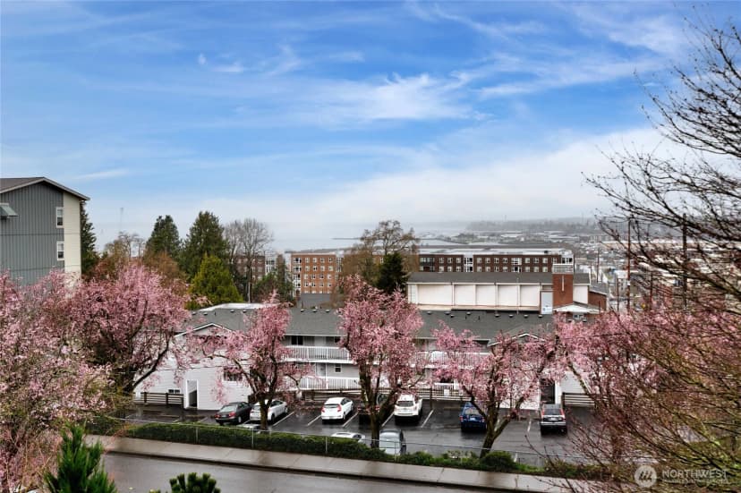 Property photo for 924 N Garden Street #201, Bellingham photo 3