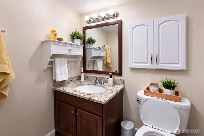 Property photo for 7417 Ne 170th Street, Kenmore photo 18