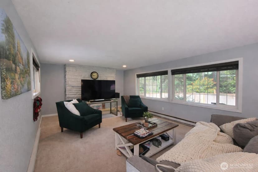 Property photo for 7417 Ne 170th Street, Kenmore photo 5