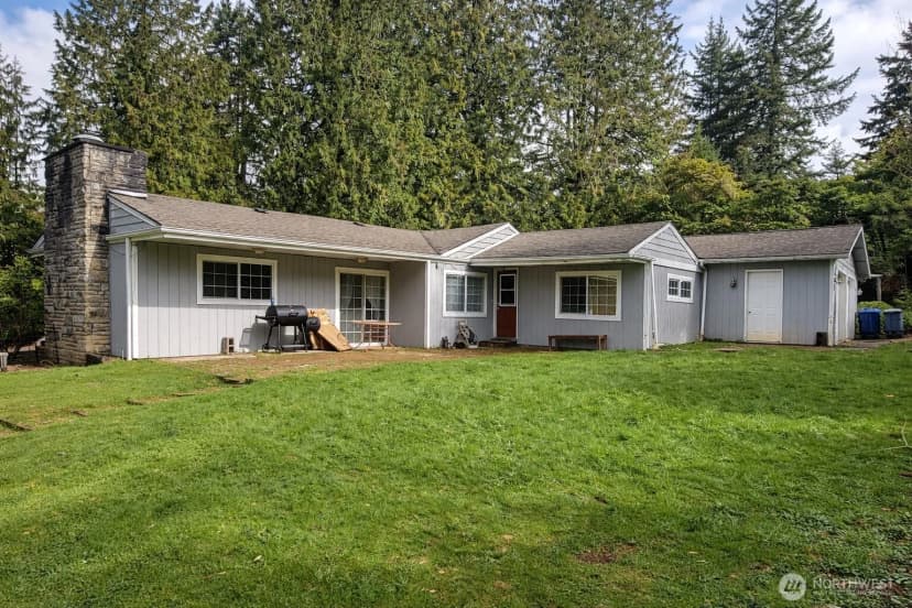 Property photo for 7417 Ne 170th Street, Kenmore