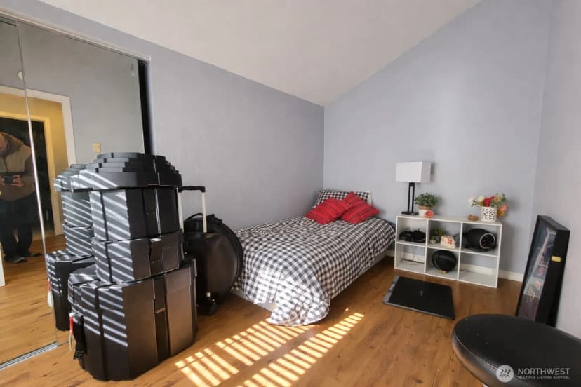 Property photo for 7417 Ne 170th Street, Kenmore photo 13