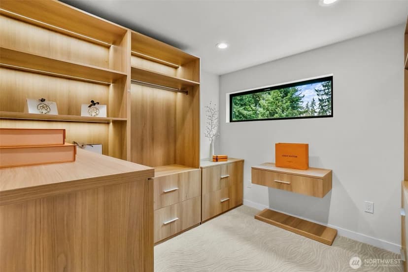 Property photo for 10823 Se 12th Street, Bellevue photo 20