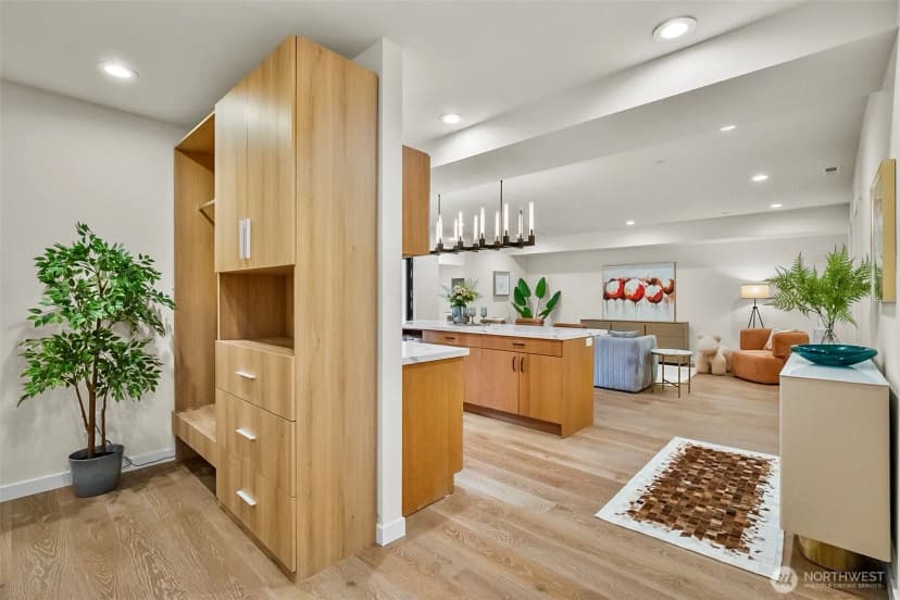 Property photo for 10823 Se 12th Street, Bellevue photo 30