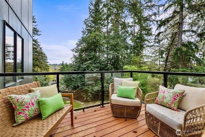 Property photo for 10823 Se 12th Street, Bellevue photo 39