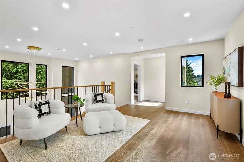 Property photo for 10823 Se 12th Street, Bellevue photo 16
