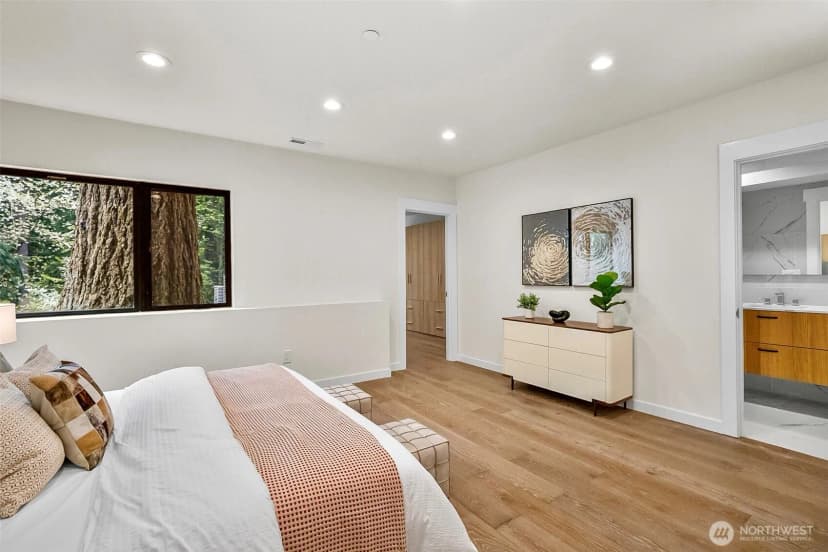 Property photo for 10823 Se 12th Street, Bellevue photo 34