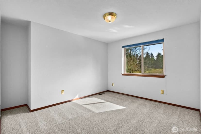 Property photo for 1404 38th Lane Ne, Olympia photo 19