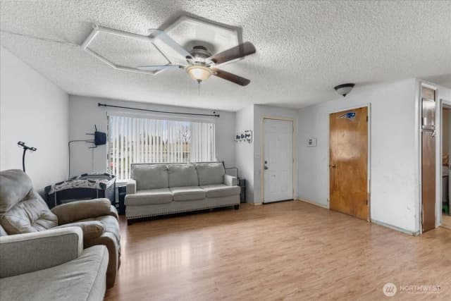 Property photo for 1751 S 43rd Street, Tacoma photo 3