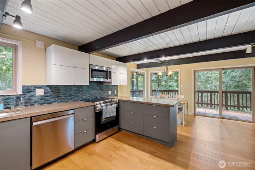 Property photo for 329 Sudden Valley Drive, Bellingham photo 13