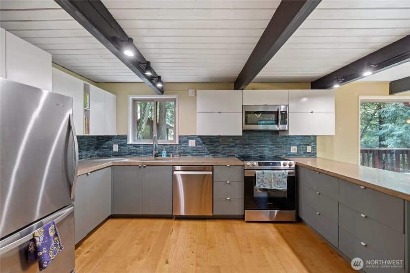 Property photo for 329 Sudden Valley Drive, Bellingham photo 12