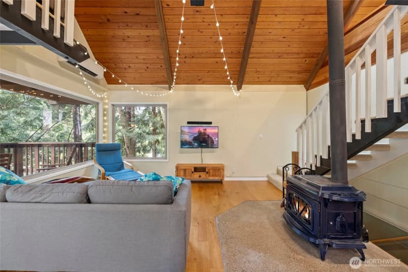 Property photo for 329 Sudden Valley Drive, Bellingham photo 8