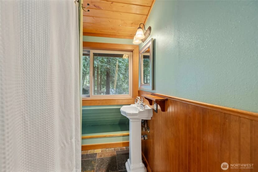Property photo for 329 Sudden Valley Drive, Bellingham photo 21