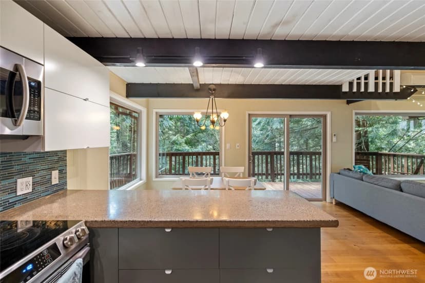 Property photo for 329 Sudden Valley Drive, Bellingham photo 10