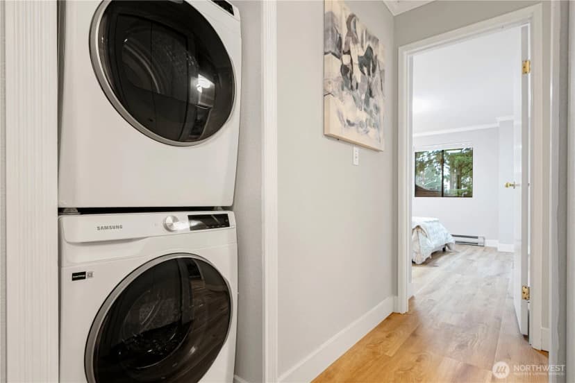 Property photo for 10401 Ne 32nd Place #a101, Bellevue photo 16