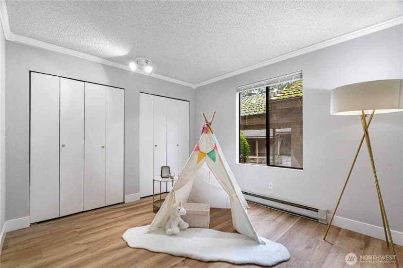 Property photo for 10401 Ne 32nd Place #a101, Bellevue photo 15