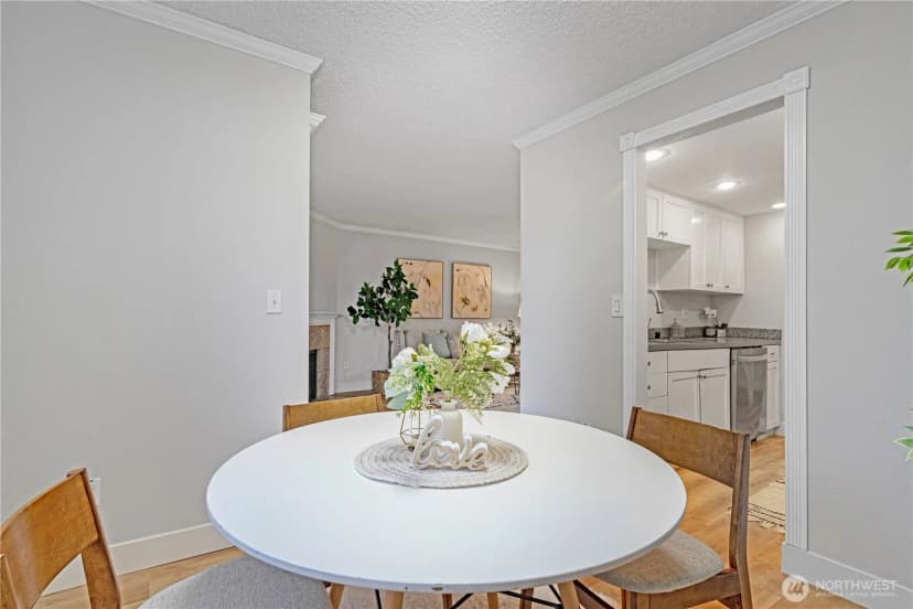 Property photo for 10401 Ne 32nd Place #a101, Bellevue photo 10