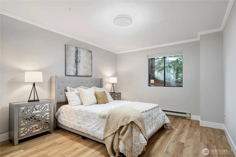 Property photo for 10401 Ne 32nd Place #a101, Bellevue photo 11