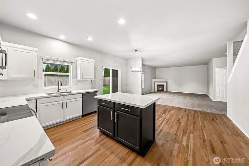 Property photo for 11024 181st Avenue Ct E, Bonney Lake photo 9
