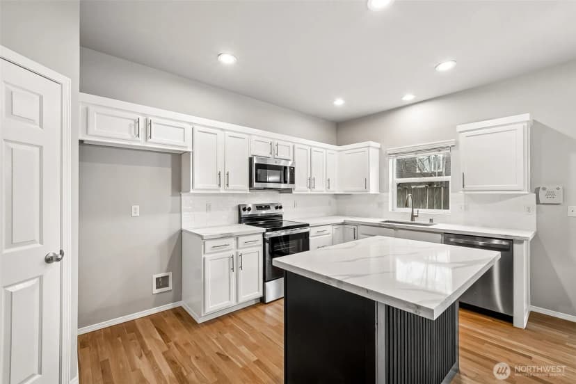Property photo for 11024 181st Avenue Ct E, Bonney Lake photo 8