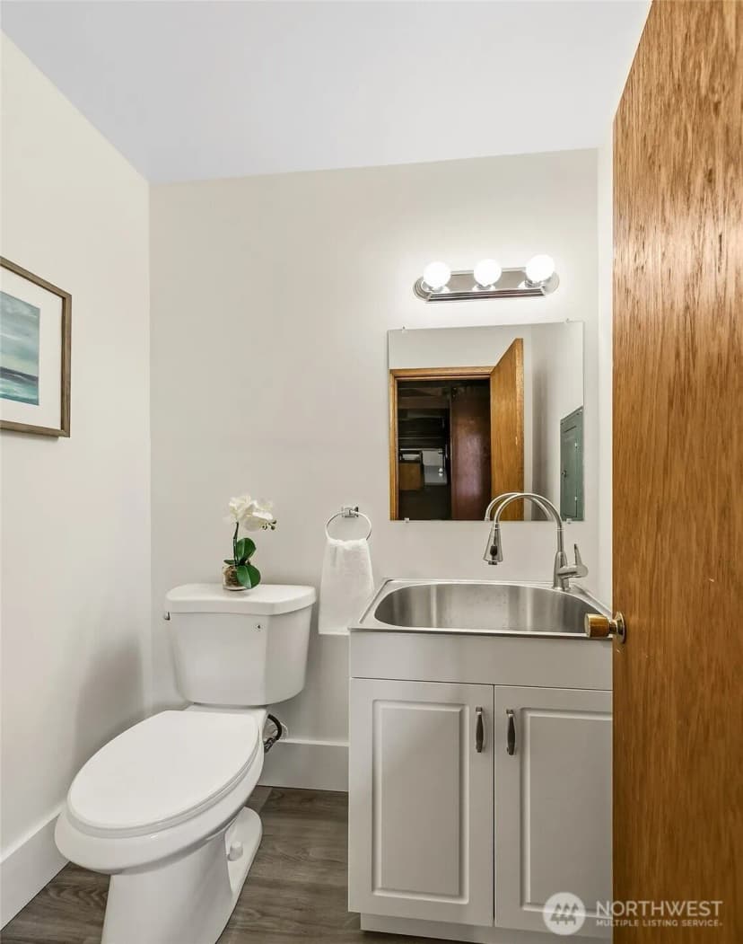 Property photo for 9325 217th Place Sw, Edmonds photo 22