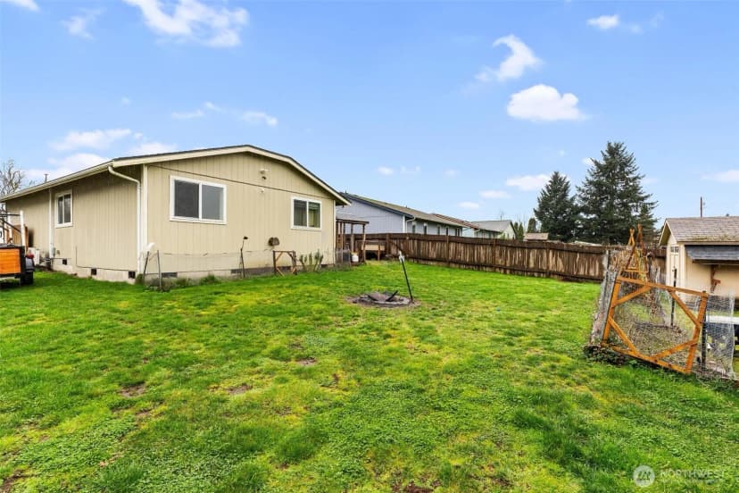 Property photo for 510 Brown Street Se, Orting photo 22