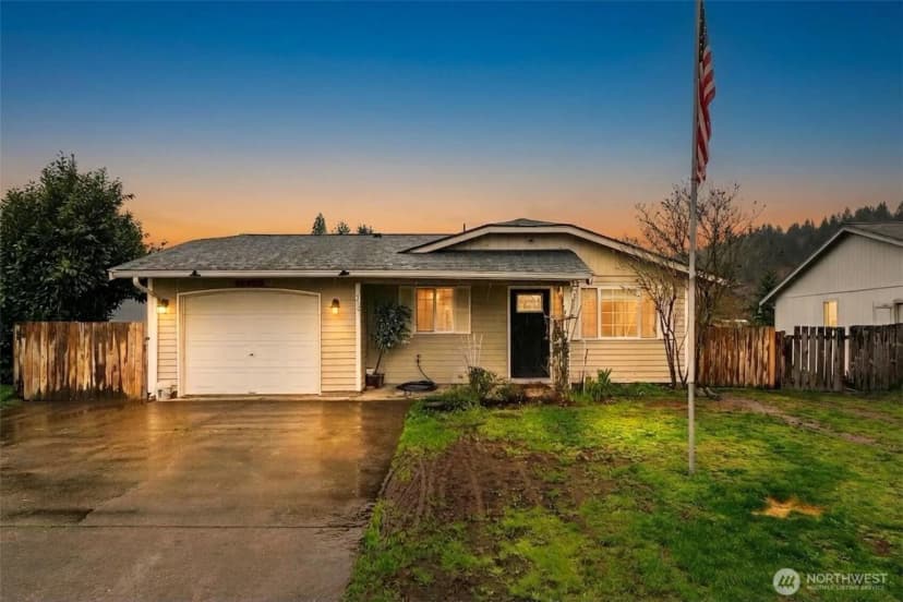 Property photo for 510 Brown Street Se, Orting