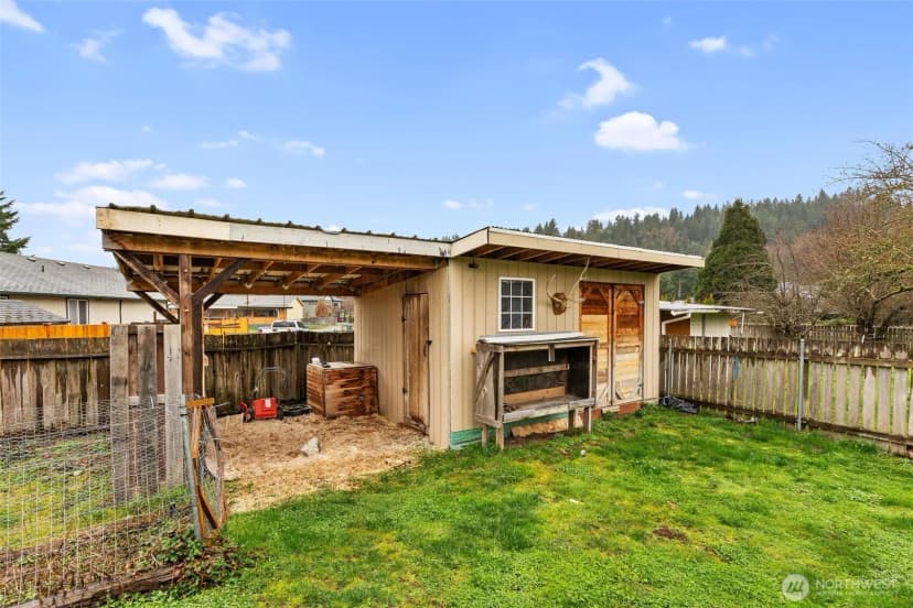 Property photo for 510 Brown Street Se, Orting photo 23