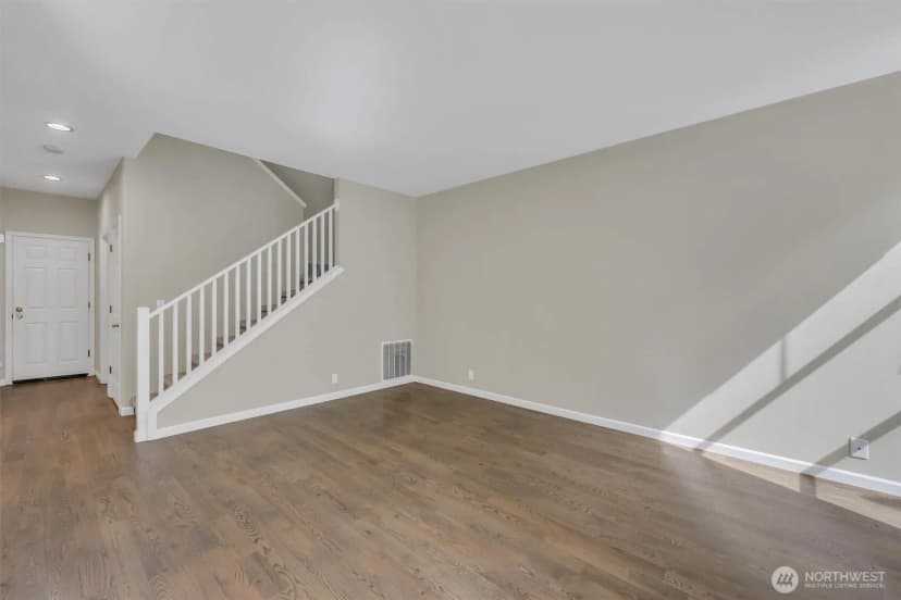 Property photo for 18397 Ne 97th Court, Redmond photo 21