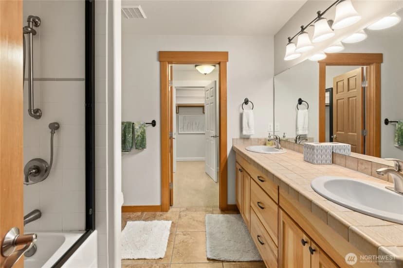 Property photo for 261 Paintbrush Lane, Ronald photo 24
