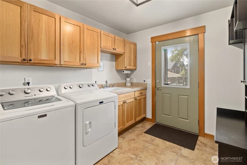 Property photo for 261 Paintbrush Lane, Ronald photo 26