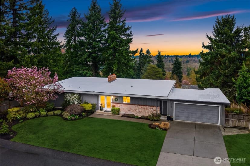 Property photo for 1744 127th Avenue Se, Bellevue
