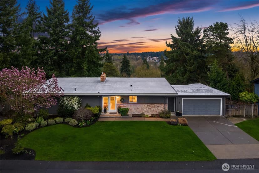 Property photo for 1744 127th Avenue Se, Bellevue photo 37