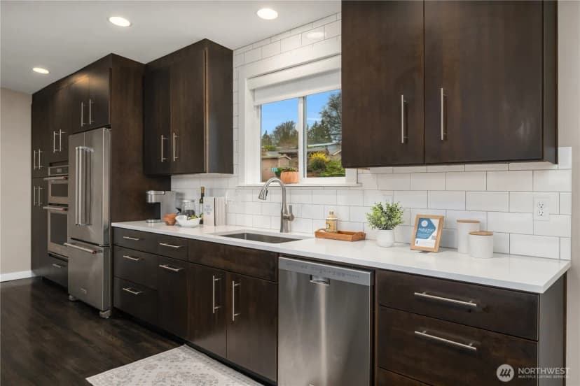 Property photo for 1744 127th Avenue Se, Bellevue photo 12