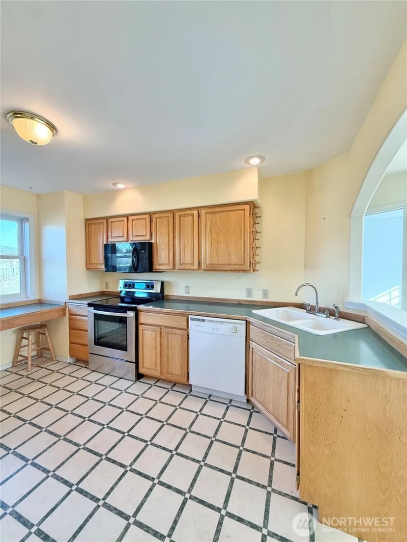 Property photo for 334 Omak River Road, Omak photo 10