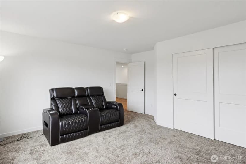 Property photo for 923 198th Street Ct E, Spanaway photo 27