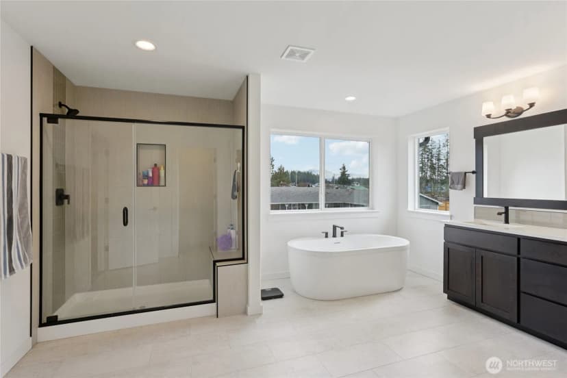 Property photo for 923 198th Street Ct E, Spanaway photo 21