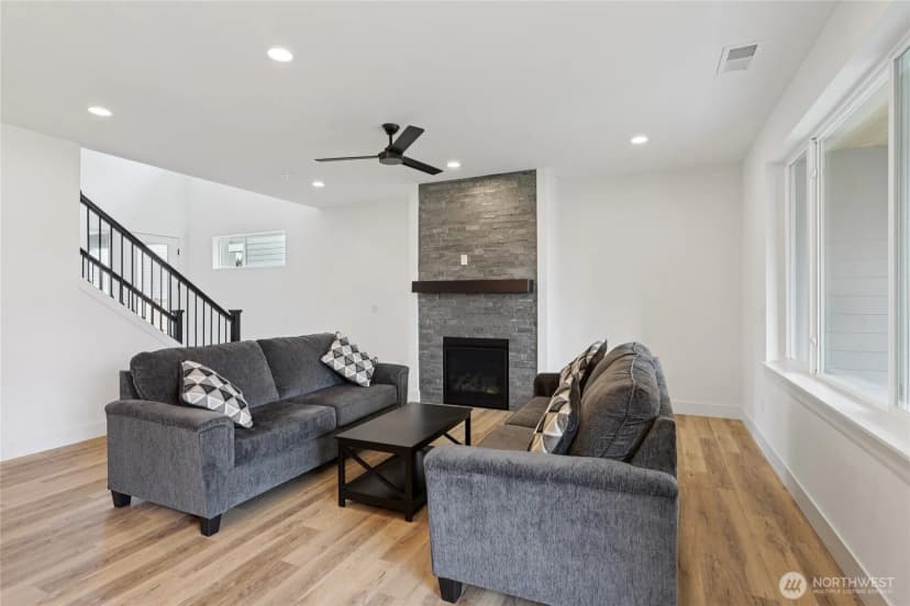 Property photo for 923 198th Street Ct E, Spanaway photo 7
