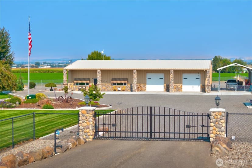 Property photo for 2101 Forsell Road, Grandview