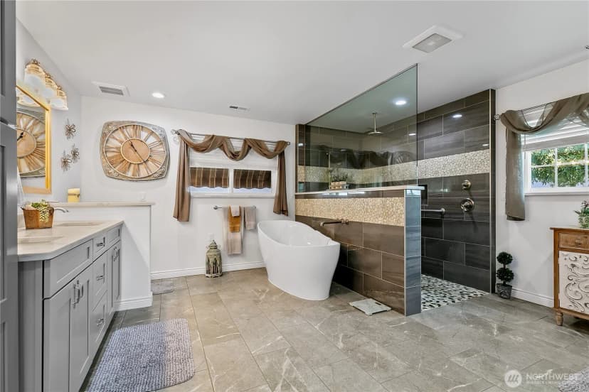 Property photo for 2101 Forsell Road, Grandview photo 15
