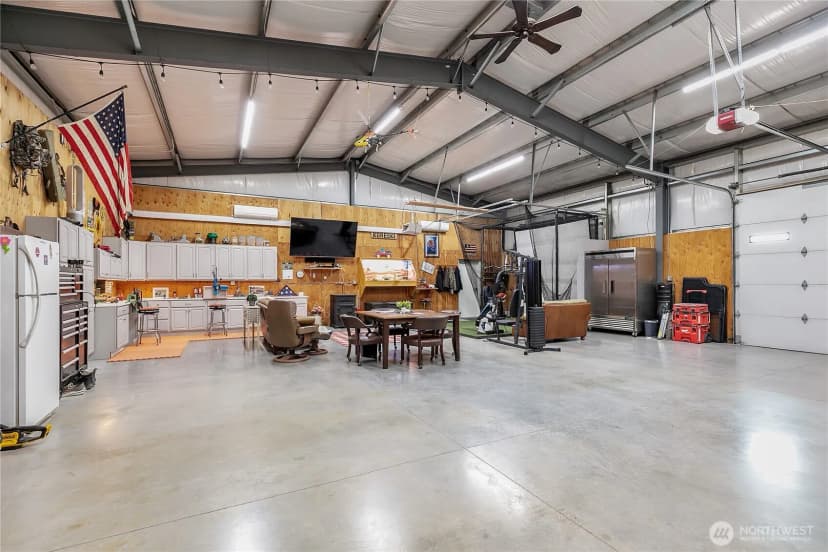 Property photo for 2101 Forsell Road, Grandview photo 21