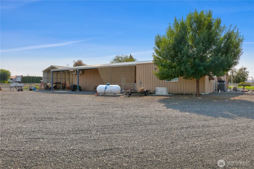 Property photo for 2101 Forsell Road, Grandview photo 27