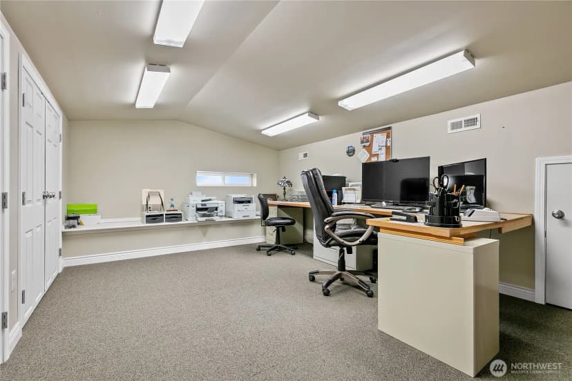 Property photo for 2101 Forsell Road, Grandview photo 20