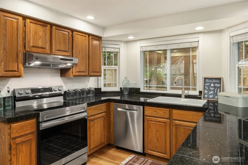 Property photo for 1335 232nd Place Ne, Sammamish photo 11
