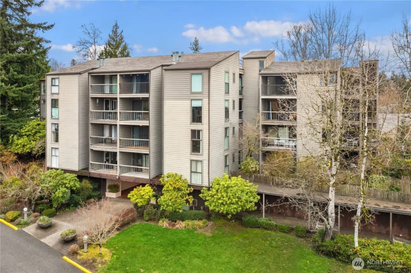 Property photo for 13820 Ne 65th Street #549, Redmond photo 3