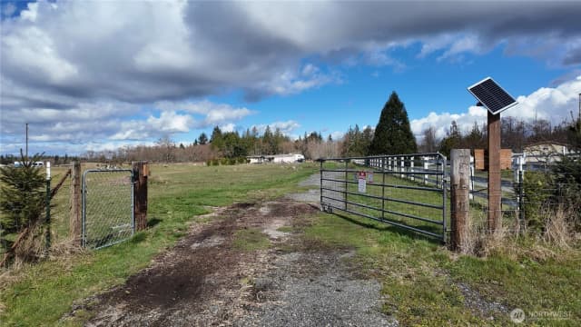 Property photo for 3723 324th Street Nw, Stanwood photo 3