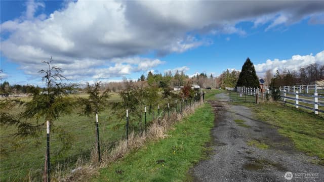Property photo for 3723 324th Street Nw, Stanwood photo 2