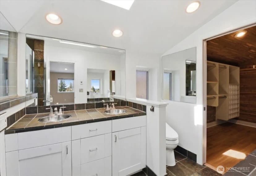 Property photo for 3803 42nd Avenue S, Seattle photo 10