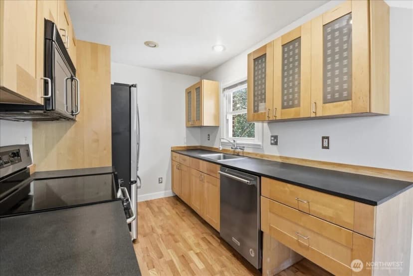 Property photo for 3803 42nd Avenue S, Seattle photo 7