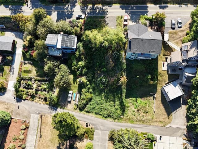 Property photo for 10240 Ne Lafayette Avenue, Bainbridge Island photo 5